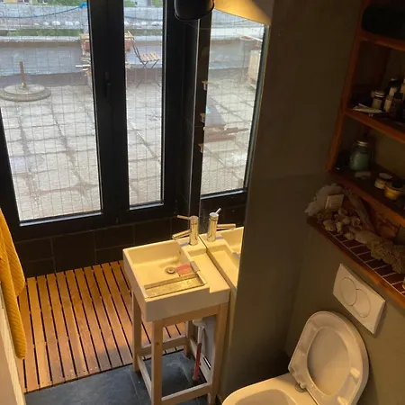 Krov Apartment